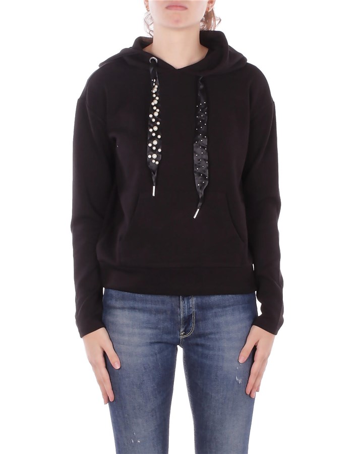 ONLY Con Cappuccio Black