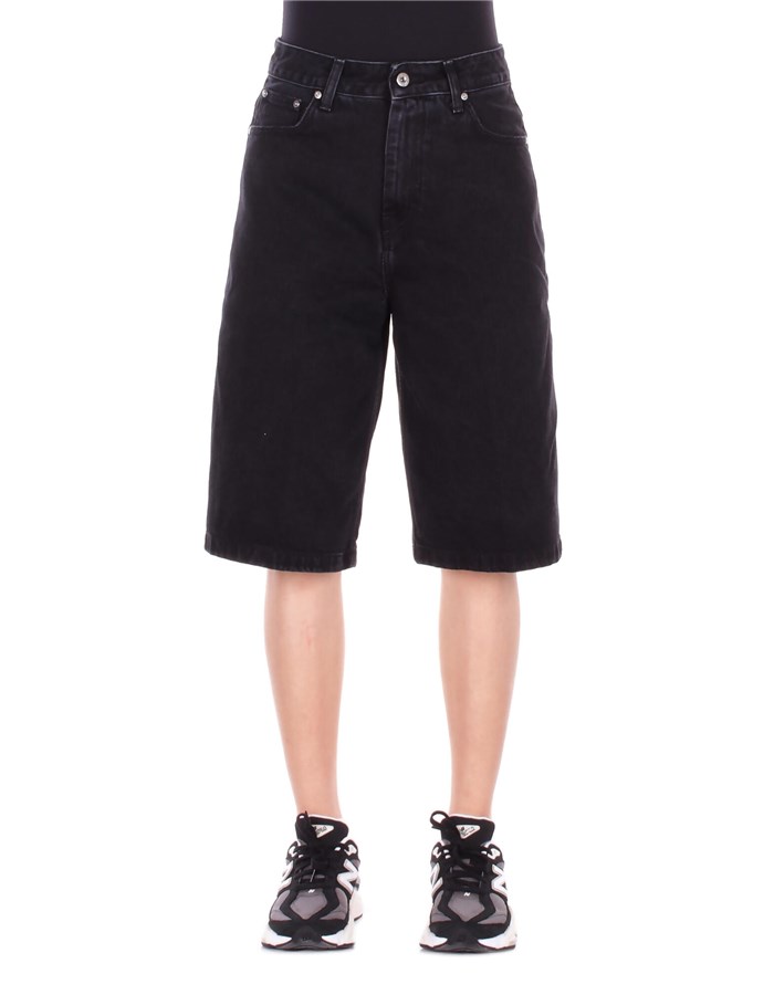 CARHARTT WIP Shorts Black