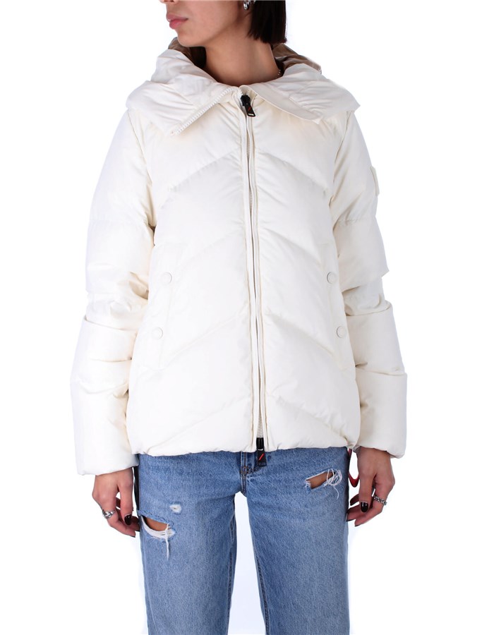 AFTER LABEL Short White