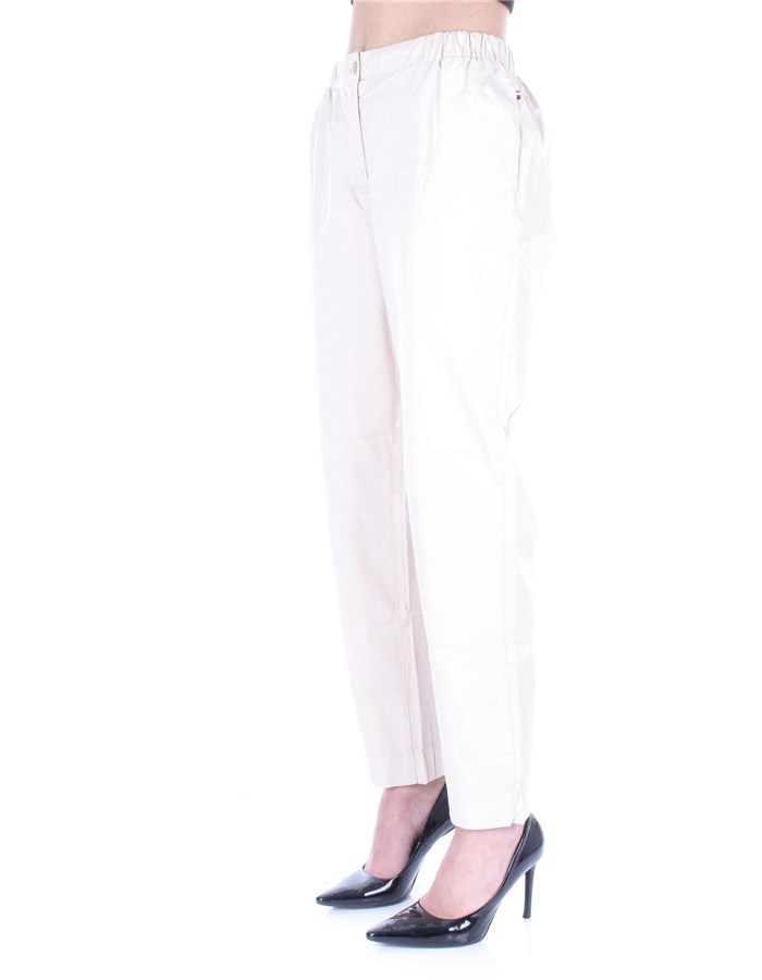 TOMMY HILFIGER Cropped Light beige